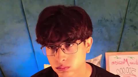 Aaron Ezequiel online show from 05-12-26, 12:35