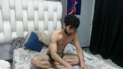 Snapshot of aaron_jones_1 chatting on 05-23-26, 04:50 aaron_jones_1 online show from 05-23-26, 04:50