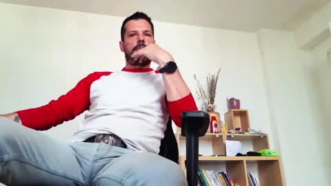 Aaron online show from 05-25-26, 03:07
