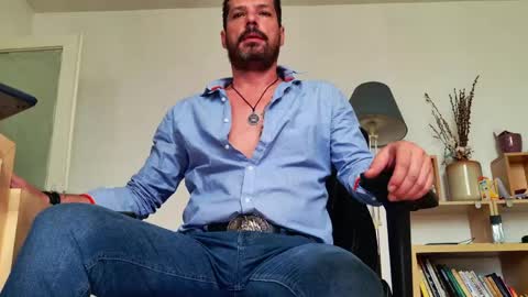 Aaron online show from 05-30-26, 06:32