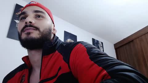 Snapshot of aaronteylor chatting on 12-07-24, 06:32 aaronteylor online show from 12-07-24, 06:32