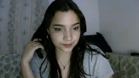 Snapshot of abbie_23 chatting on 12-19-25, 06:09 Abbie cute online show from 12-19-25, 06:09