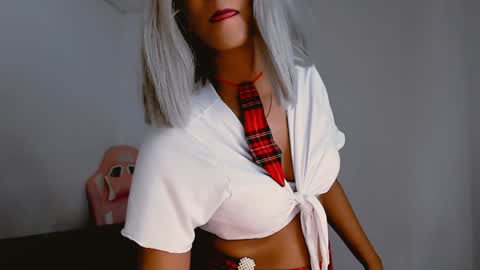 May  Imstagram  online show from 01-25-25, 04:46