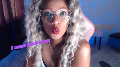 May  Imstagram  online show from 03-07-25, 04:22