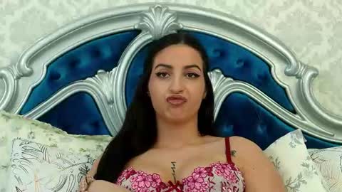 Snapshot of abby_moonx chatting on 06-24-26, 05:23 Abby online show from 06-24-26, 05:23