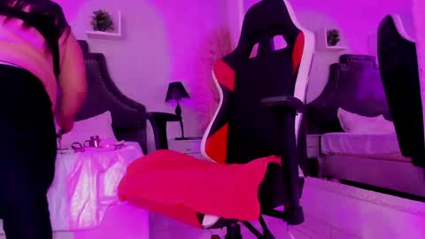 abbyrogers1 online show from 05-04-26, 04:52