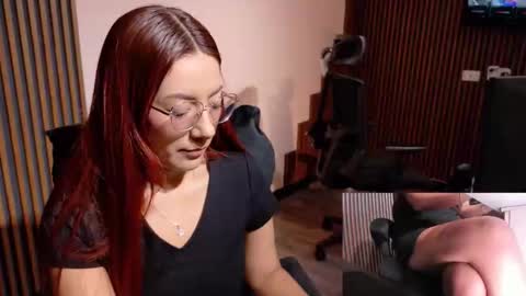 Abby Stones online show from 04-08-26, 01:22