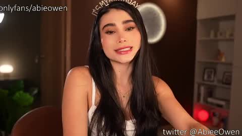 abie_owen online show from 04-06-26, 11:38