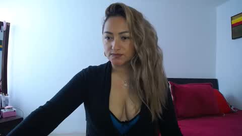 ximena online show from 04-06-26, 01:45