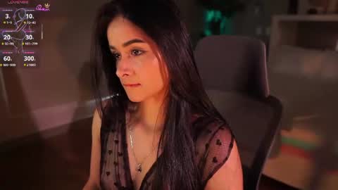 Snapshot of abigail_adamss_ chatting on 07-13-26, 06:44 Abigail online show from 07-13-26, 06:44