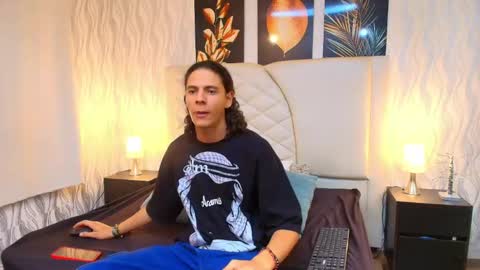 Snapshot of abravanel_sefardi chatting on 04-22-26, 09:49 Abrovanel online show from 04-22-26, 09:49