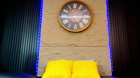 Snapshot of abravanel_sefardi chatting on 05-01-26, 05:28 Abrovanel online show from 05-01-26, 05:28