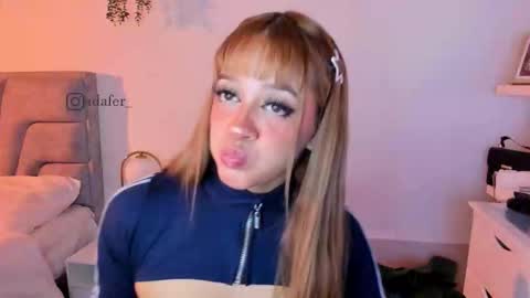 Snapshot of adaferreiraa chatting on 03-22-26, 05:55 Ada Ferreiraa online show from 03-22-26, 05:55
