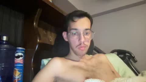 adam88231 online show from 06-18-26, 05:19