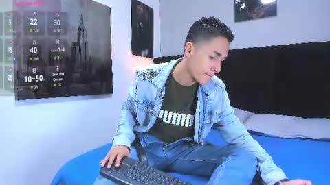 adam_walker_1 online show from 07-06-26, 03:03