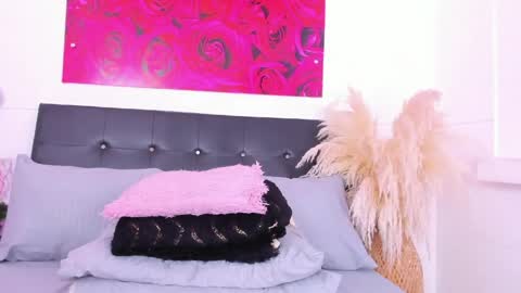 Snapshot of adams_cloe chatting on 04-23-26, 12:29 Cloe Adams online show from 04-23-26, 12:29