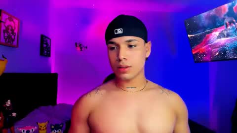 Snapshot of adams_collins chatting on 12-03-25, 01:31 Adams online show from 12-03-25, 01:31