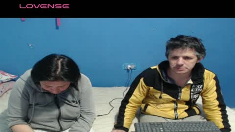 Adan and Eva online show from 05-19-26, 06:36