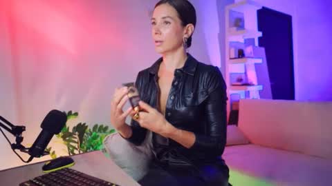 ADDICTION online show from 10-27-25, 03:21