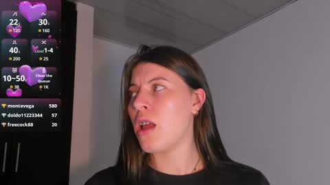 Adela Parker  online show from 01-06-25, 10:47