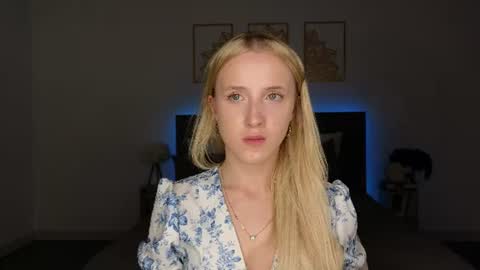 Adele online show from 07-31-26, 09:25