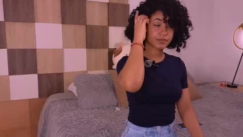 Andrea online show from 12-22-25, 03:31