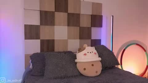 Andrea online show from 02-25-26, 01:21