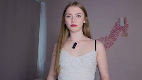 Adeline online show from 06-26-26, 04:55