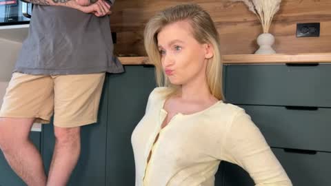 Snapshot of adele_nick2202 chatting on 03-26-26, 09:48 Adele Nick online show from 03-26-26, 09:48