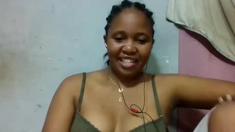 Snapshot of adelealy chatting on 06-05-26, 07:03 adelealy online show from 06-05-26, 07:03