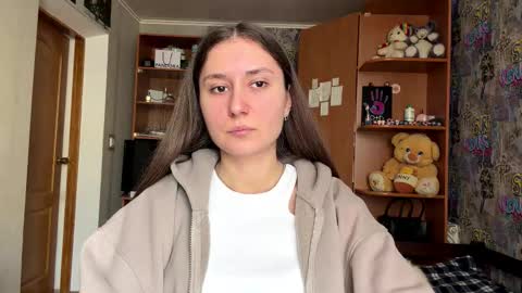 Snapshot of adeleapel chatting on 03-30-26, 08:59 Poly online show from 03-30-26, 08:59