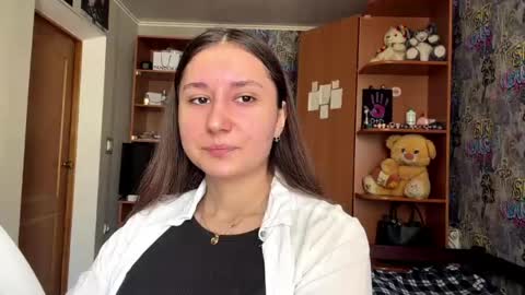 Snapshot of adeleapel chatting on 04-12-26, 08:30 Poly online show from 04-12-26, 08:30