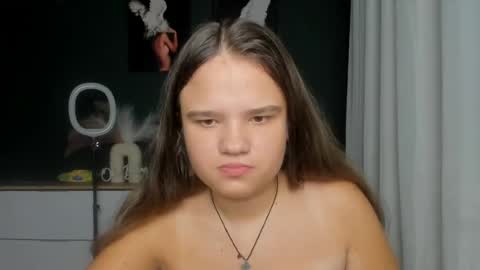 Snapshot of adelecruzz chatting on 07-11-26, 12:08 adelecruzz online show from 07-11-26, 12:08