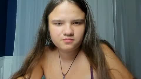 Snapshot of adelecruzz chatting on 07-12-26, 12:07 adelecruzz online show from 07-12-26, 12:07