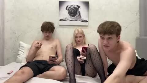 Snapshot of adelin_rr chatting on 07-18-26, 01:59 adelin online show from 07-18-26, 01:59