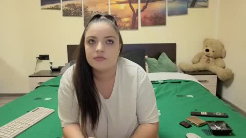 Adellineee online show from 04-01-26, 09:12