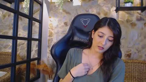 Snapshot of adharahamilton chatting on 09-10-25, 07:14 Adhara Hamilton online show from 09-10-25, 07:14