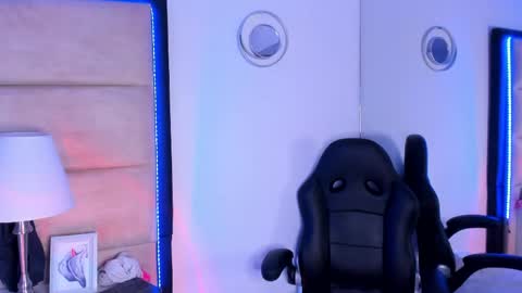 Im Adhara  online show from 04-22-26, 09:38