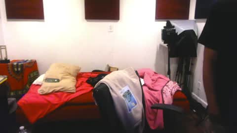 adick_ting online show from 04-11-26, 06:12