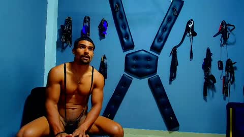 adonisdios online show from 05-18-26, 02:34