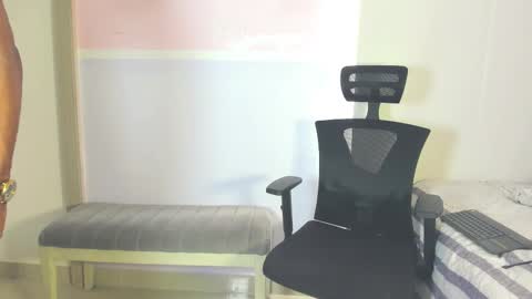 Adonis Knight  online show from 03-11-26, 04:57