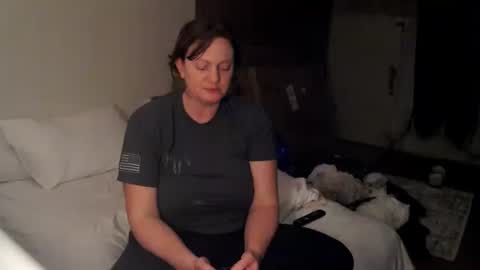 Snapshot of adorable22 chatting on 01-08-26, 07:32 adorable22 online show from 01-08-26, 07:32