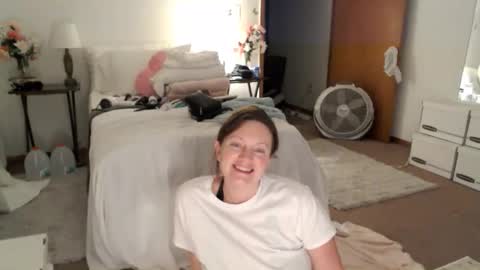 Snapshot of adorable22 chatting on 03-10-26, 12:15 adorable22 online show from 03-10-26, 12:15