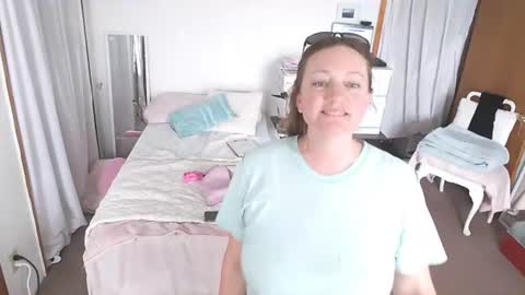 adorable22 online show from 06-23-26, 05:44