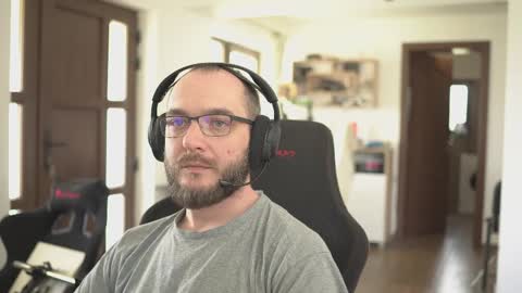 W36 online show from 04-08-26, 09:42