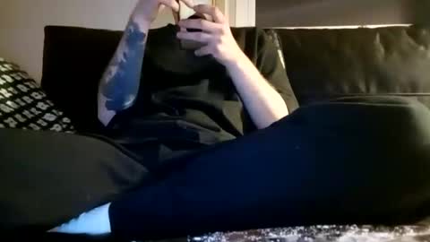 Future online show from 05-19-26, 01:44
