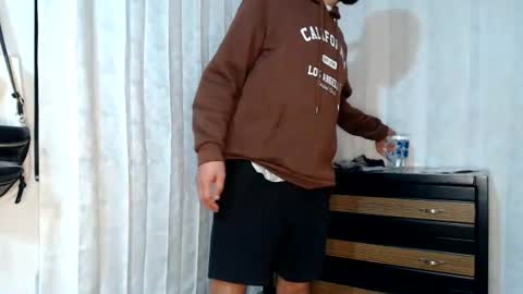 Adrian Falcon online show from 07-12-26, 06:04