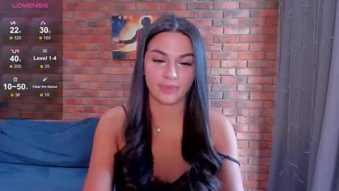 Snapshot of adriana1_ chatting on 10-27-25, 03:43 Adriana online show from 10-27-25, 03:43