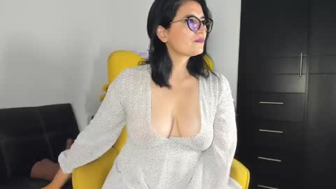 Adriana online show from 06-03-26, 05:10