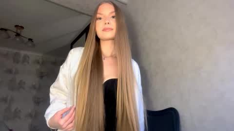 Caroline online show from 03-17-26, 02:09